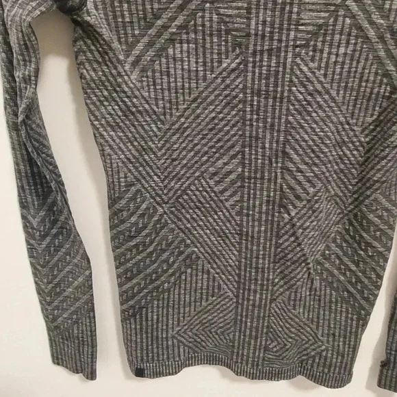 Lululemon Restless PulloverHeathered Black - Picture 8 of 8